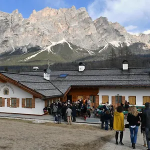 Jaegerhaus Farm stay Cortina d'Ampezzo